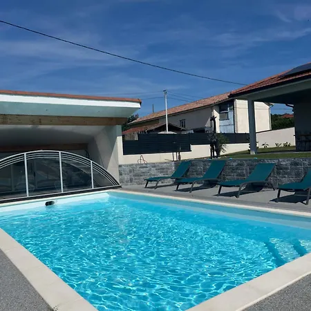 Corps De Ferme A 50min De Lyon Сasa de vacaciones