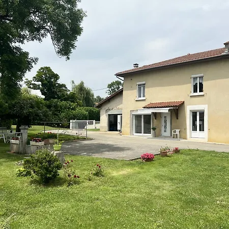 Holiday home Corps De Ferme A 50min De Lyon